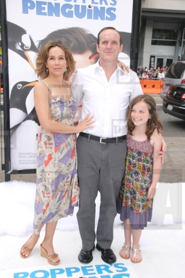 Jennifer Grey, Clark Gregg and Stella Gregg 