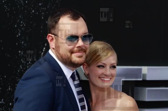 Michael Gladis and Beth Behrs
