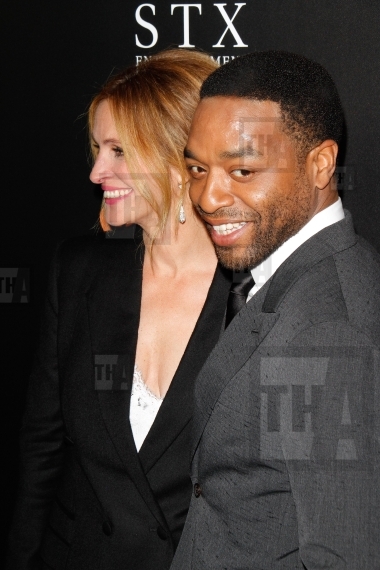 Julia Roberts and Chiwetel Ejiofor