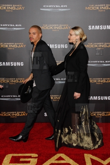 Evan Ross and wife Ashlee Simpson