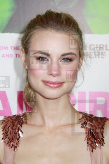 Lucy Fry 