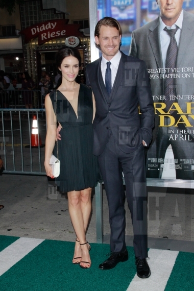 Josh Pence and Abigail Spencer