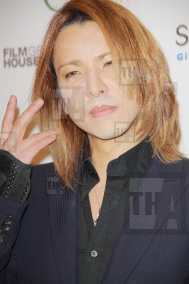 Yoshiki
01/11/2013 Cinema For Peace Fou