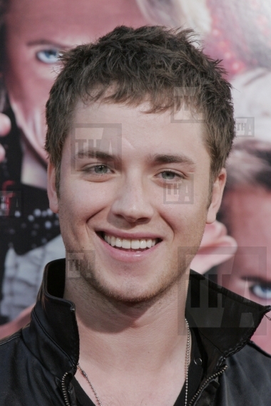 Jeremy Sumpter
03/11/2013 "The Incredib