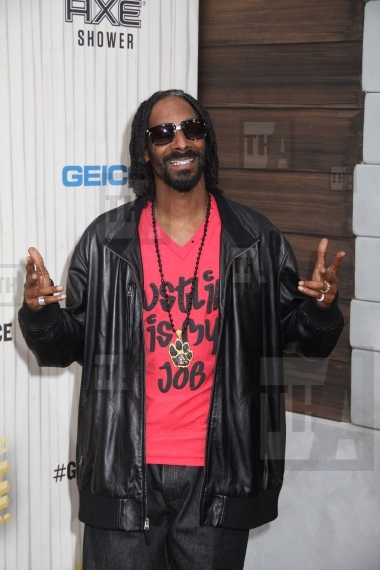Snoop Dogg (aka Snoop Lion) 
06/08/2013