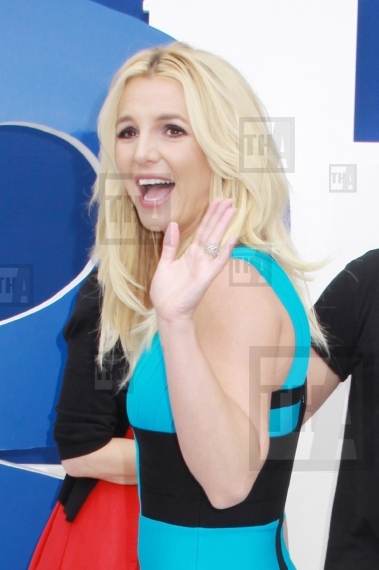 Britney Spears 
07/28/2013 "The Smurfs 