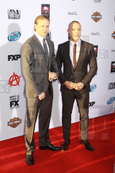 Charlie Hunnam, Theo Rossi 
09/07/2013 