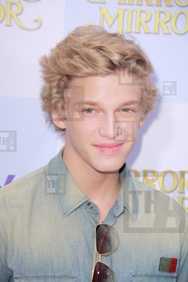 Cody Simpson
03/17/2012 "Mirror Mirror"