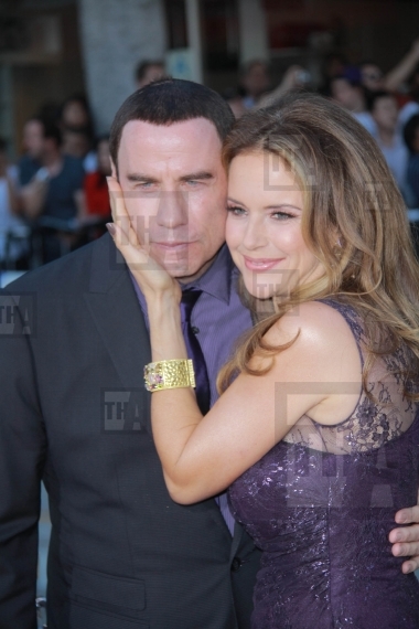 John Travolta, Kelly Preston
06/25/2012