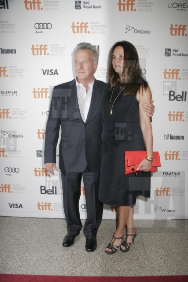 Dustin Hoffman, Lisa Gottsegen  
09/09/
