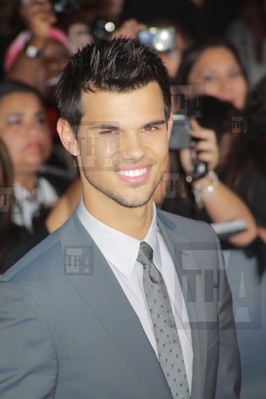 Taylor Lautner
11/12/2012 "The Twilight