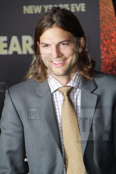 Ashton Kutcher
12/05/2011 "New Year's E