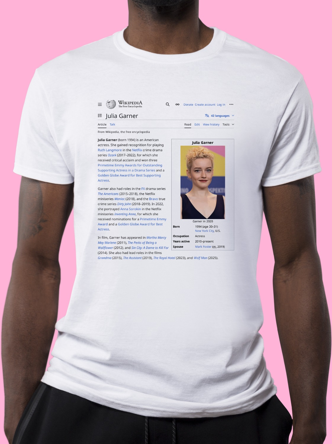Julia_Garner Wikipedia Shirt